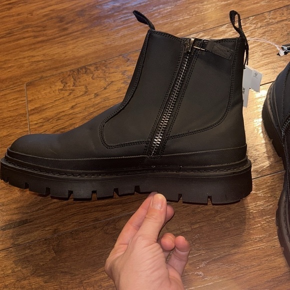 ZARA CHELSEA BOOTS WITH TRACK LUG SOLE NWT - Picture 8 of 8